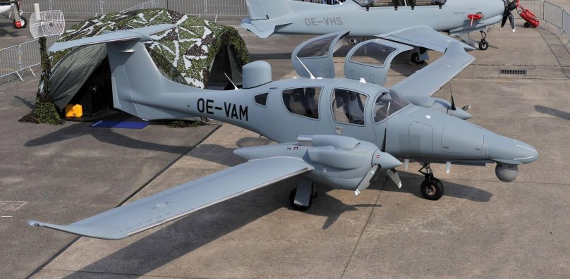 Самолет Diamond da-62