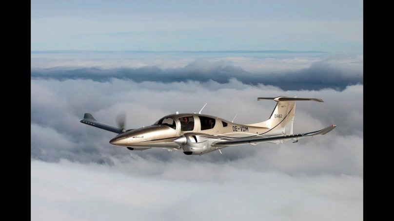 Самолет Diamond da-62