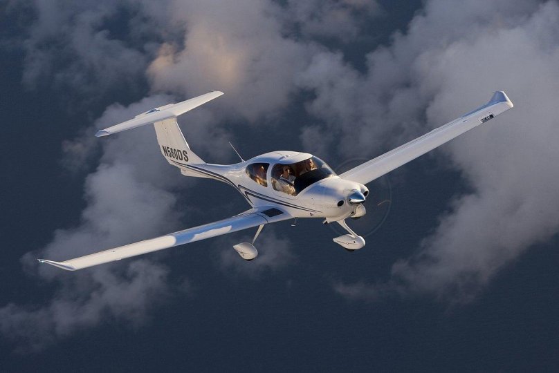 Самолет Diamond da-40