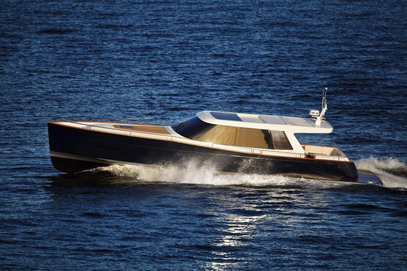 Formula 310 Sun Sport