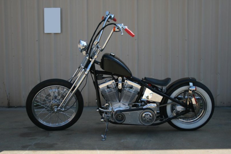 Мотоцикл с высоким рулем