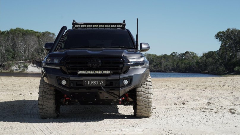 Toyota Land Cruiser 100 off Road