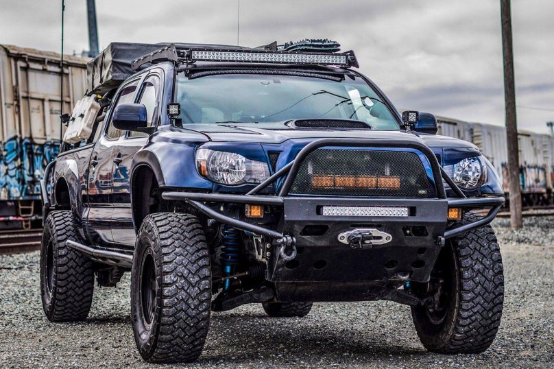 Тойота Такома джип