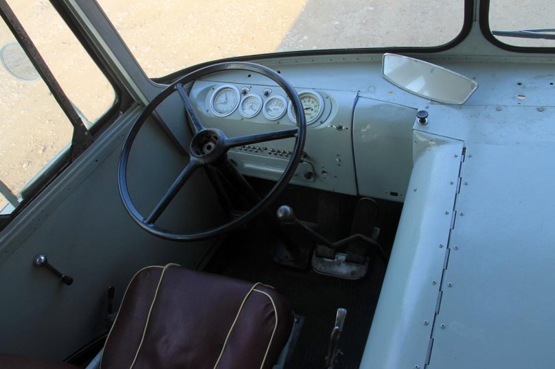 ЗИЛ 158 кабина