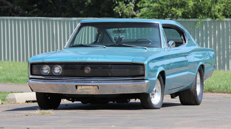 Додж Чарджер 1966