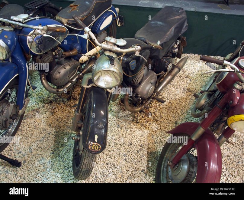 Мотоцикл Адлер м250 с глушителем наверху