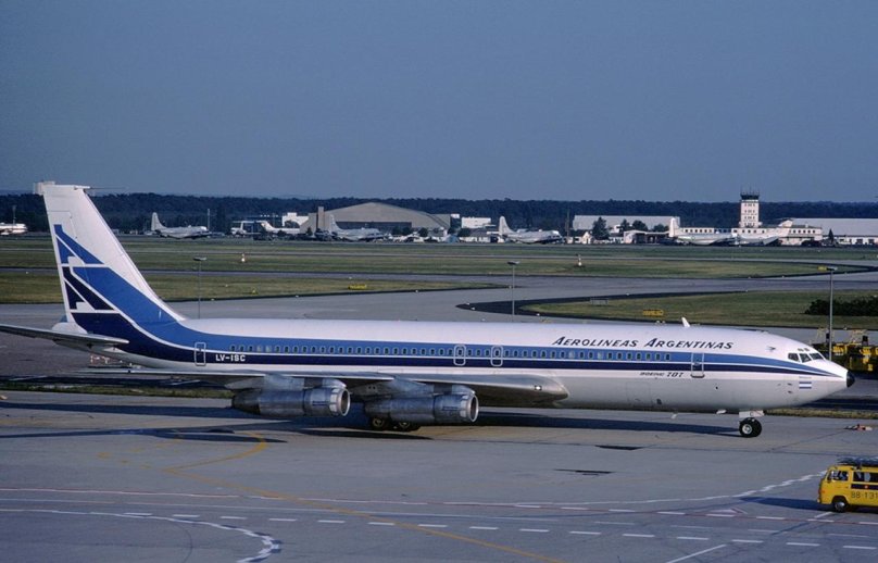 Boeing 707-320b