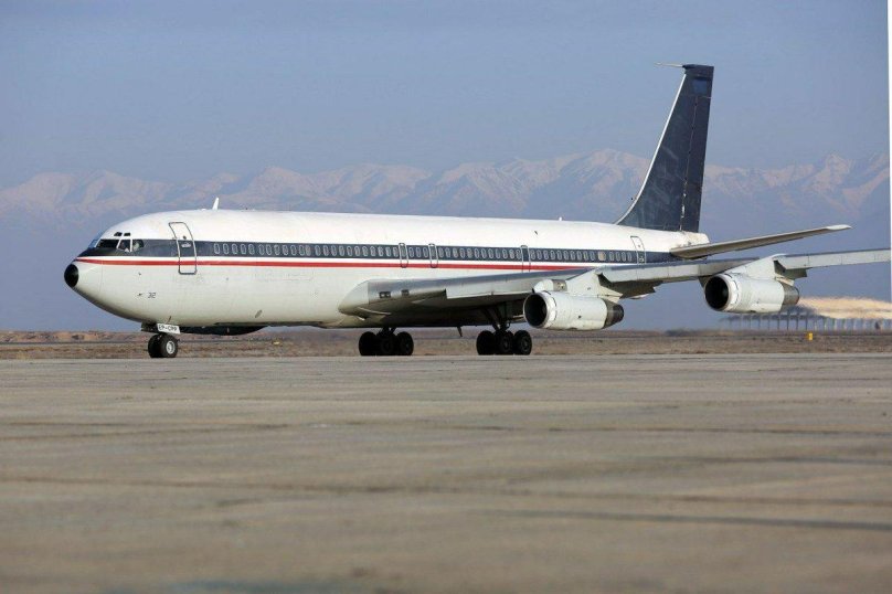 Самолет Boeing 707