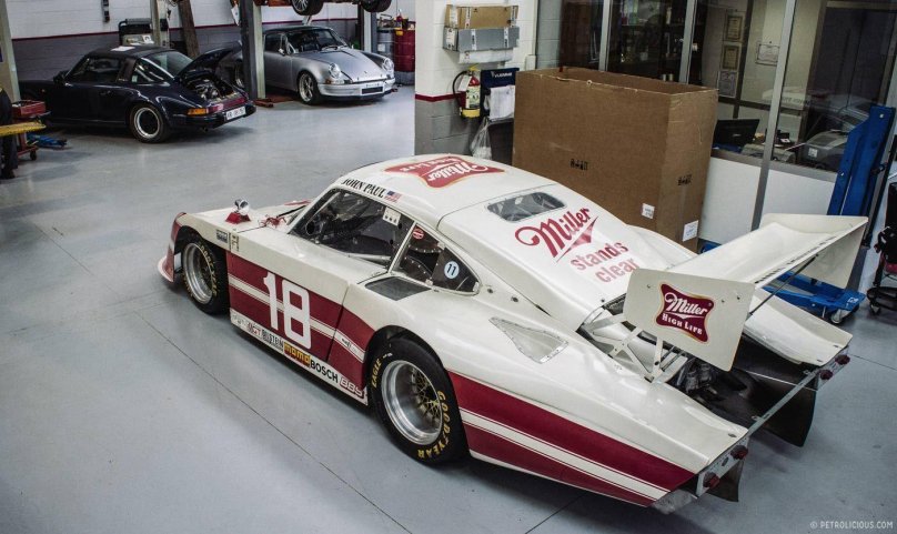 Porsche 935 JLP-4