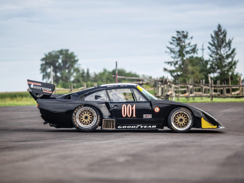 Porsche 935 2019