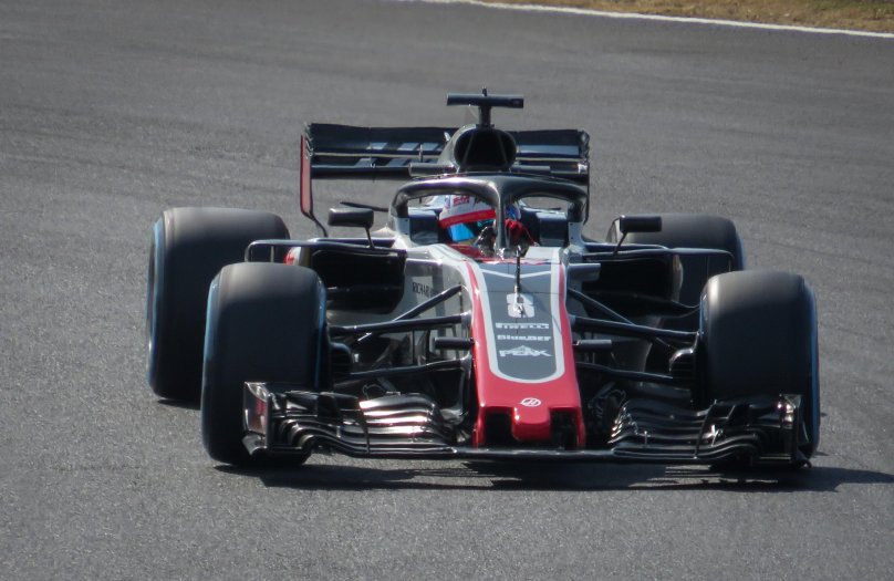 Haas VF-18