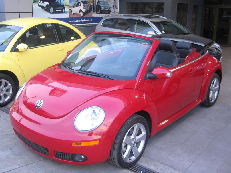 Задние динамики VW New Beetle