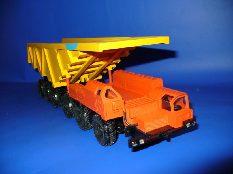 МАЗ 547 самосвал