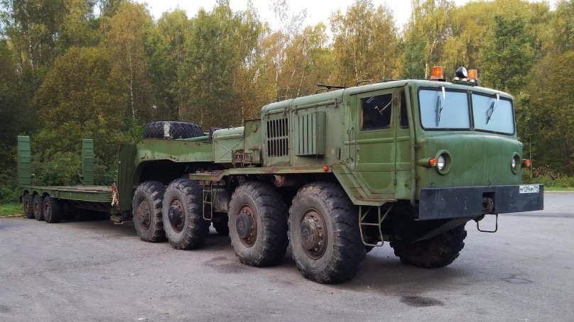 МАЗ 537 ураган седельный тягач