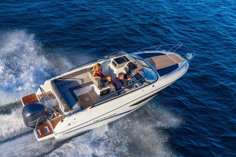 Jeanneau cap Camarat 7.5 DC serie 2