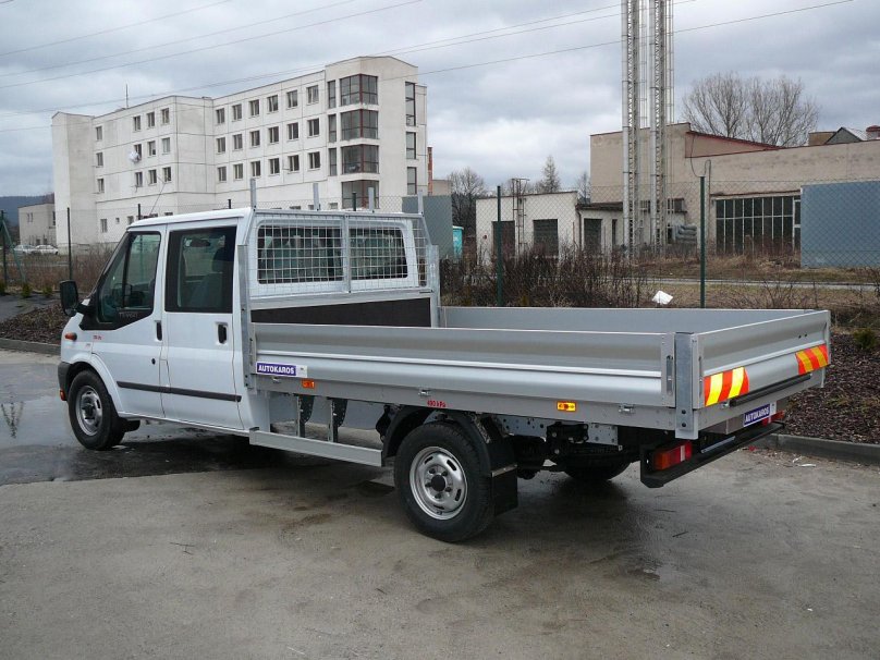 Ford Transit грузовой бортовой