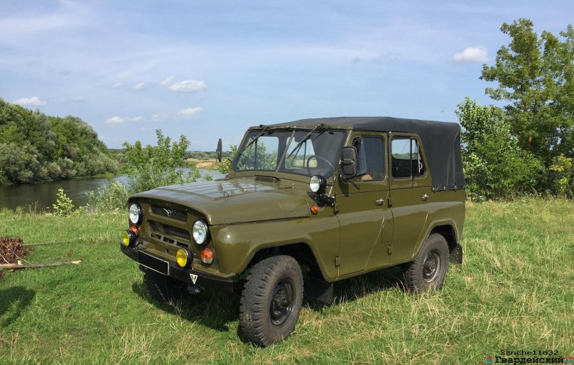 УАЗ 469б