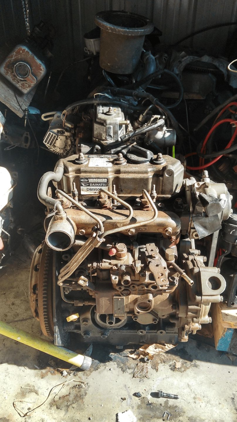 Двигатель Дайхатсу дизель 3 цилиндра