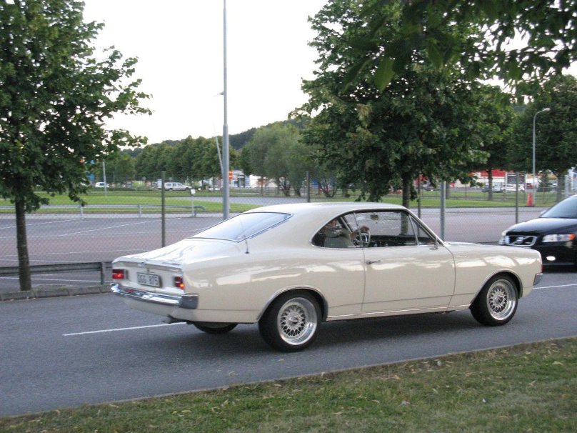 Opel Rekord Coupe