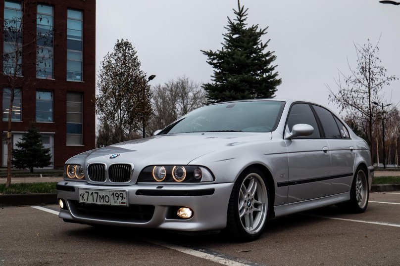 БМВ е39