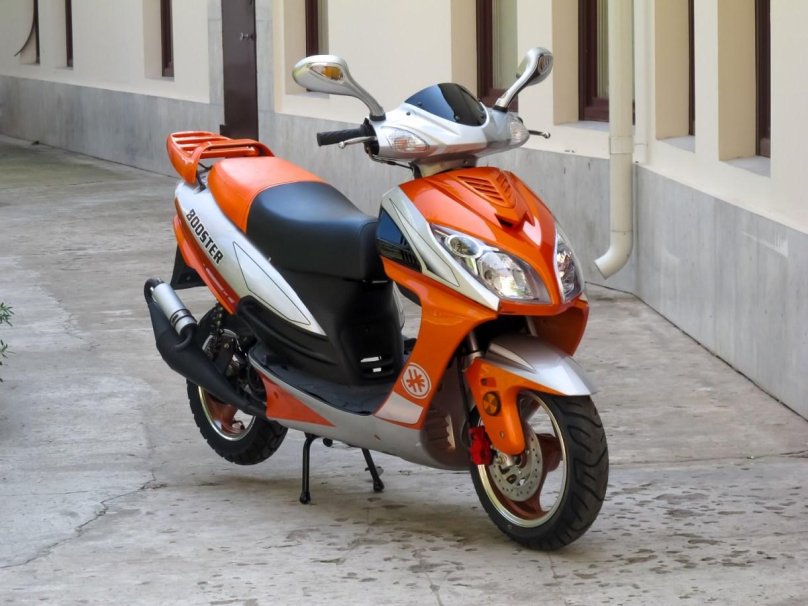 Скутер Viper Booster Sport 80