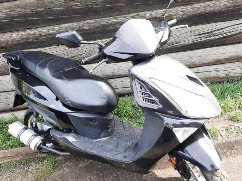 Скутер Hunt Eagle 7