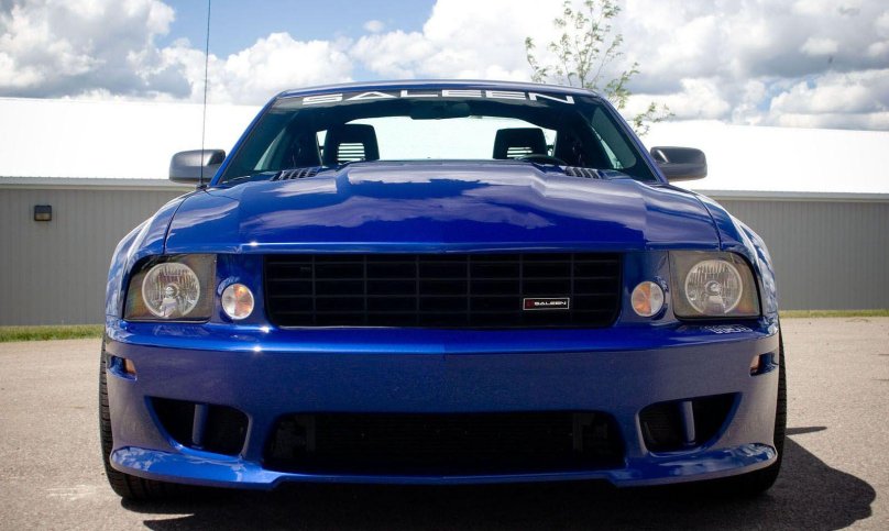 Обои красный Мустанг