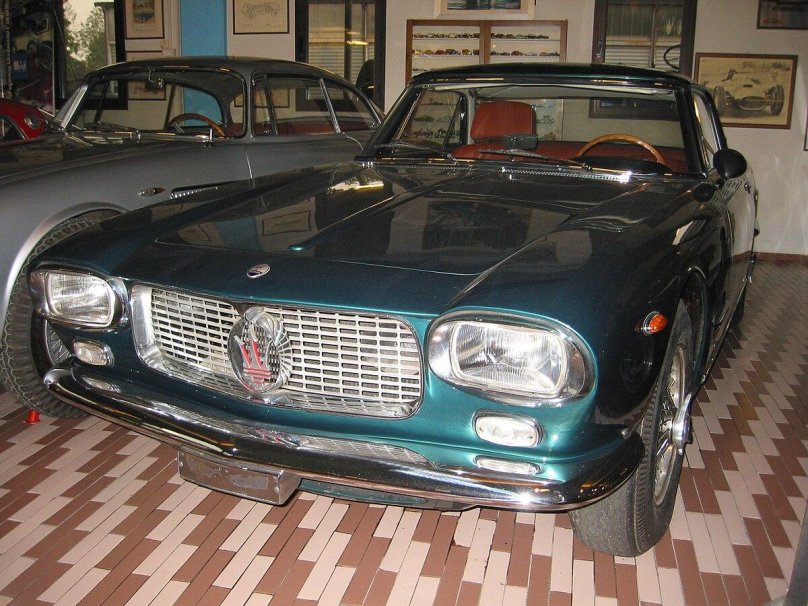 Maserati Indianapolis