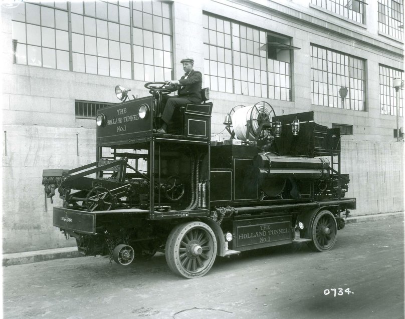 Пожарный автомобиль фрезе