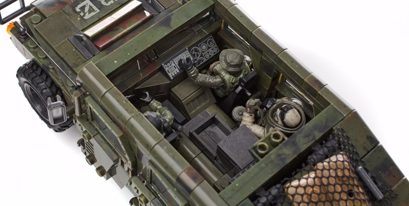 Конструктор Mega Bloks Call of Duty dpb57 бронированный автомобиль с пушкой