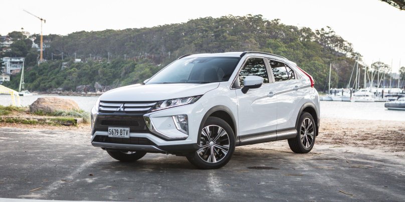 Мицубиси Эклипс кросс белый