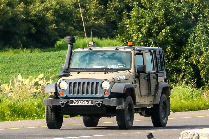 Израильский джип ail Storm