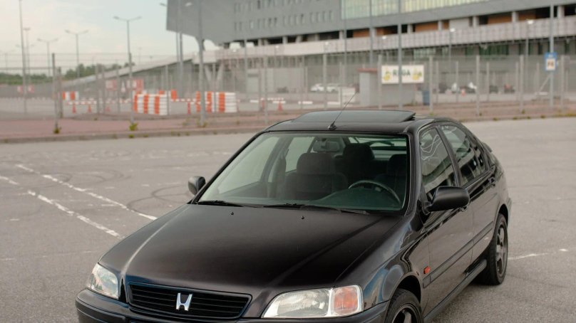 Nissan primera p11 Liftback