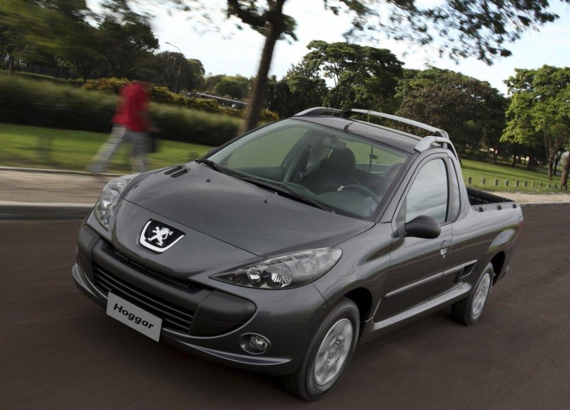 Пежо 207 пикап
