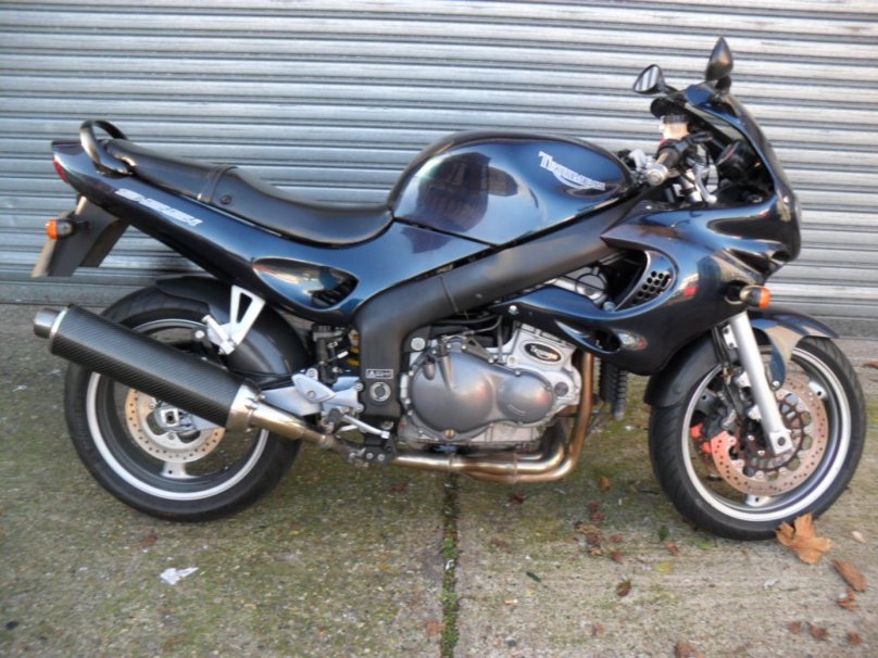 Triumph Sprint 900
