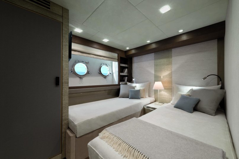 Extra Yachts 96 Triplex