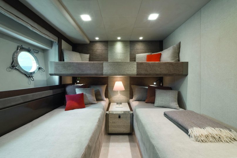 Extra Yachts 96 Triplex