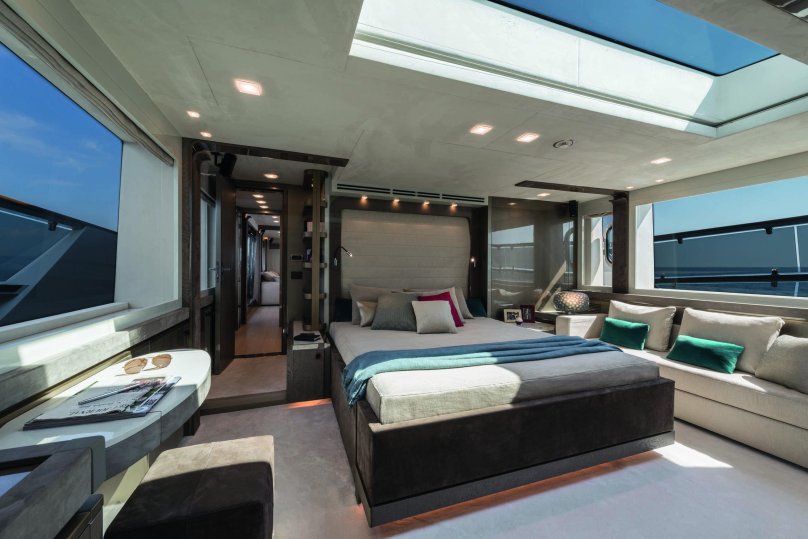 Extra Yachts 96 Triplex