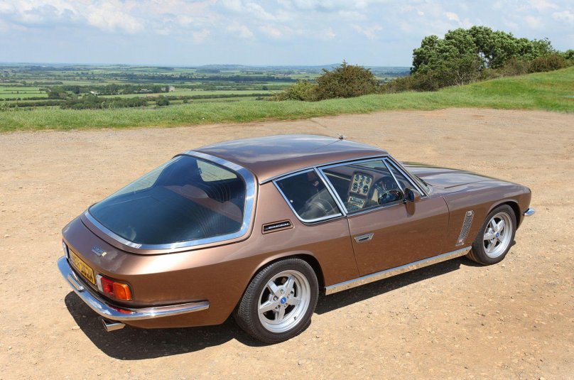Машина Jensen Interceptor