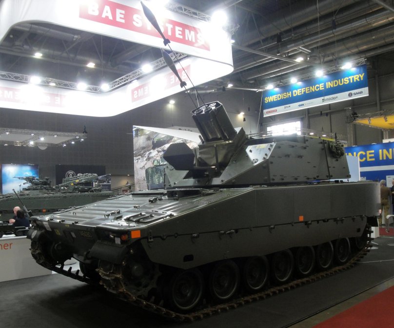 Шведский самоходный миномет "Grkpbv 90/120" .