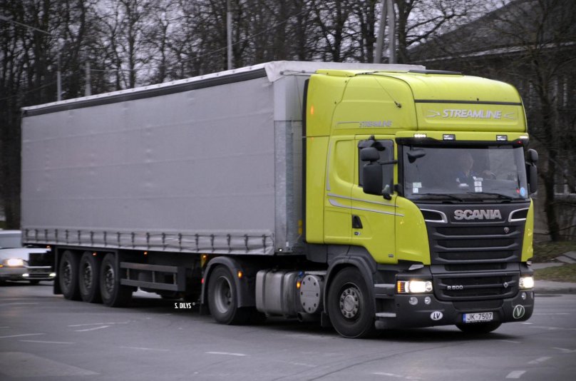 Грузовик Скания r500