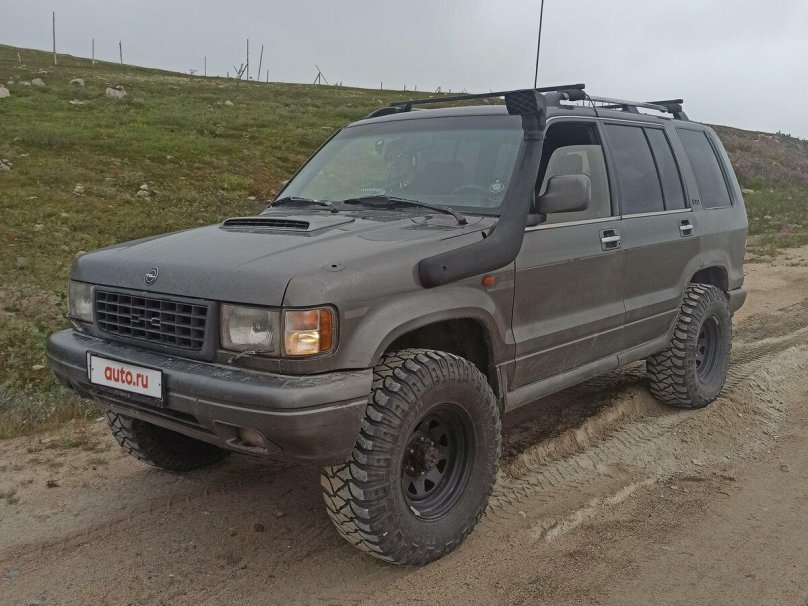 Опель Монтерей фото