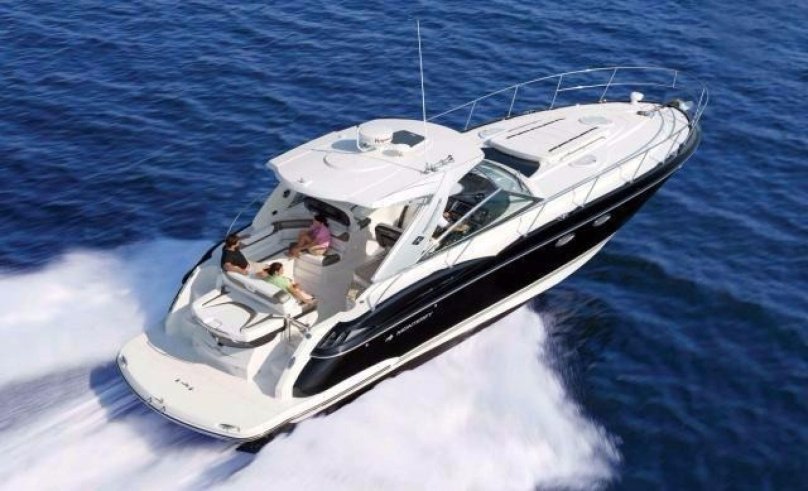 Monterey 322 Cruiser