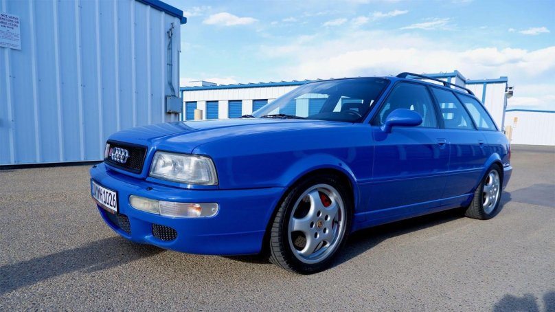 Audi rs2 седан