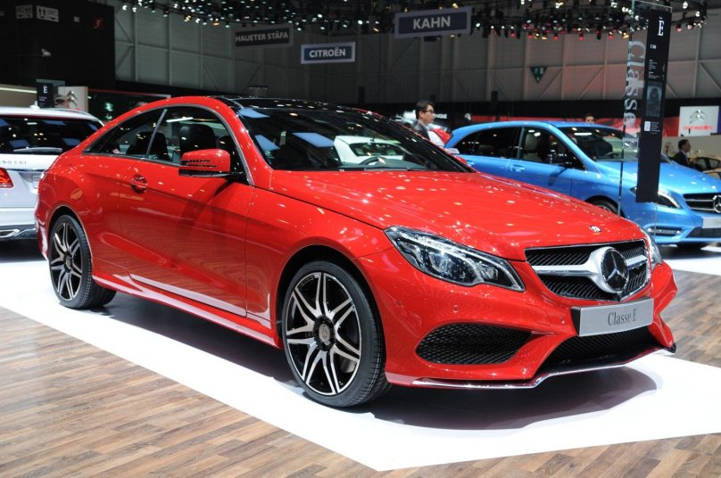 Mercedes-Benz e Coupe (c207)