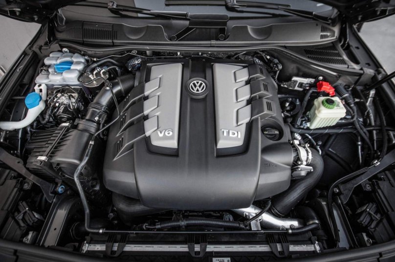 Моторный отсек Туарег 3.0 дизель