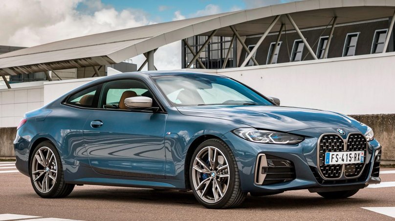 БМВ купе 2022