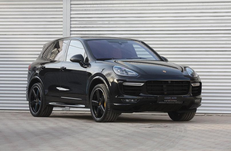 Porsche Cayenne s 958