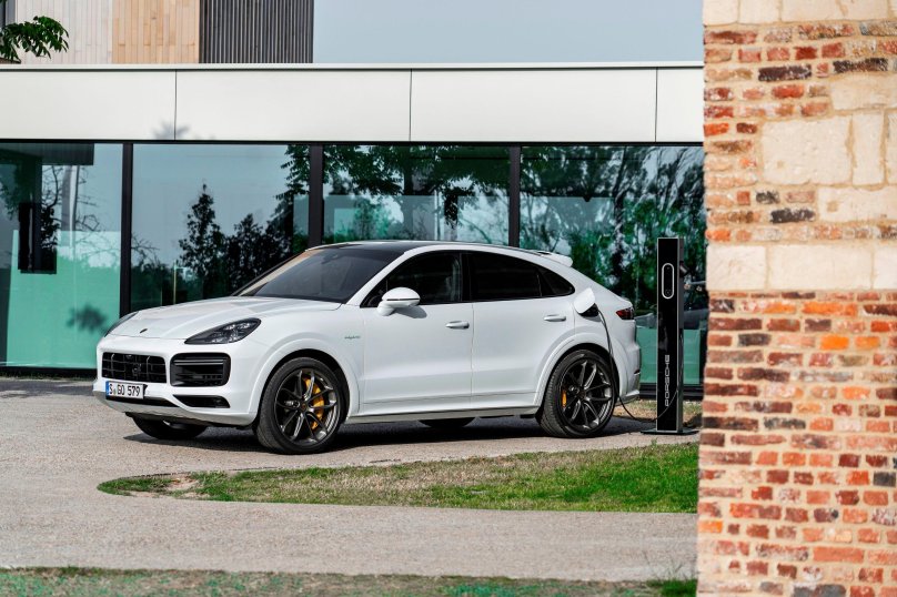 Porsche Cayenne Turbo s Coupe 2020