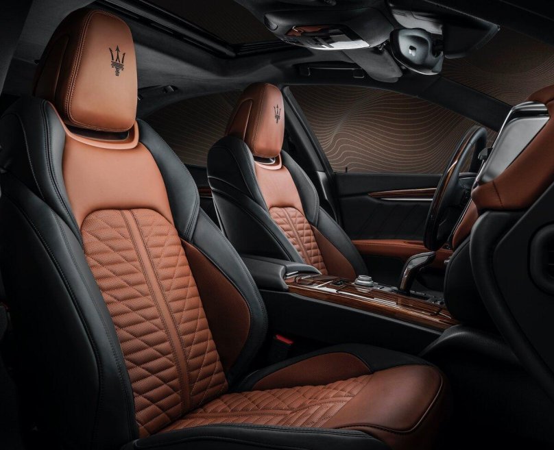 Maserati Quattroporte 2020 салон